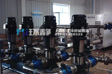 橡膠接頭是全橡膠制作的材質壓力需要留意